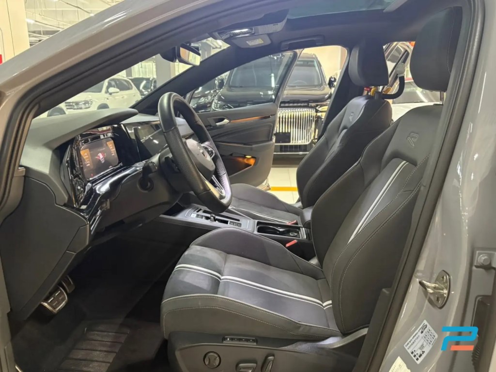 Volkswagen Golf 280TSI DSG R-Line 2021, вид 4